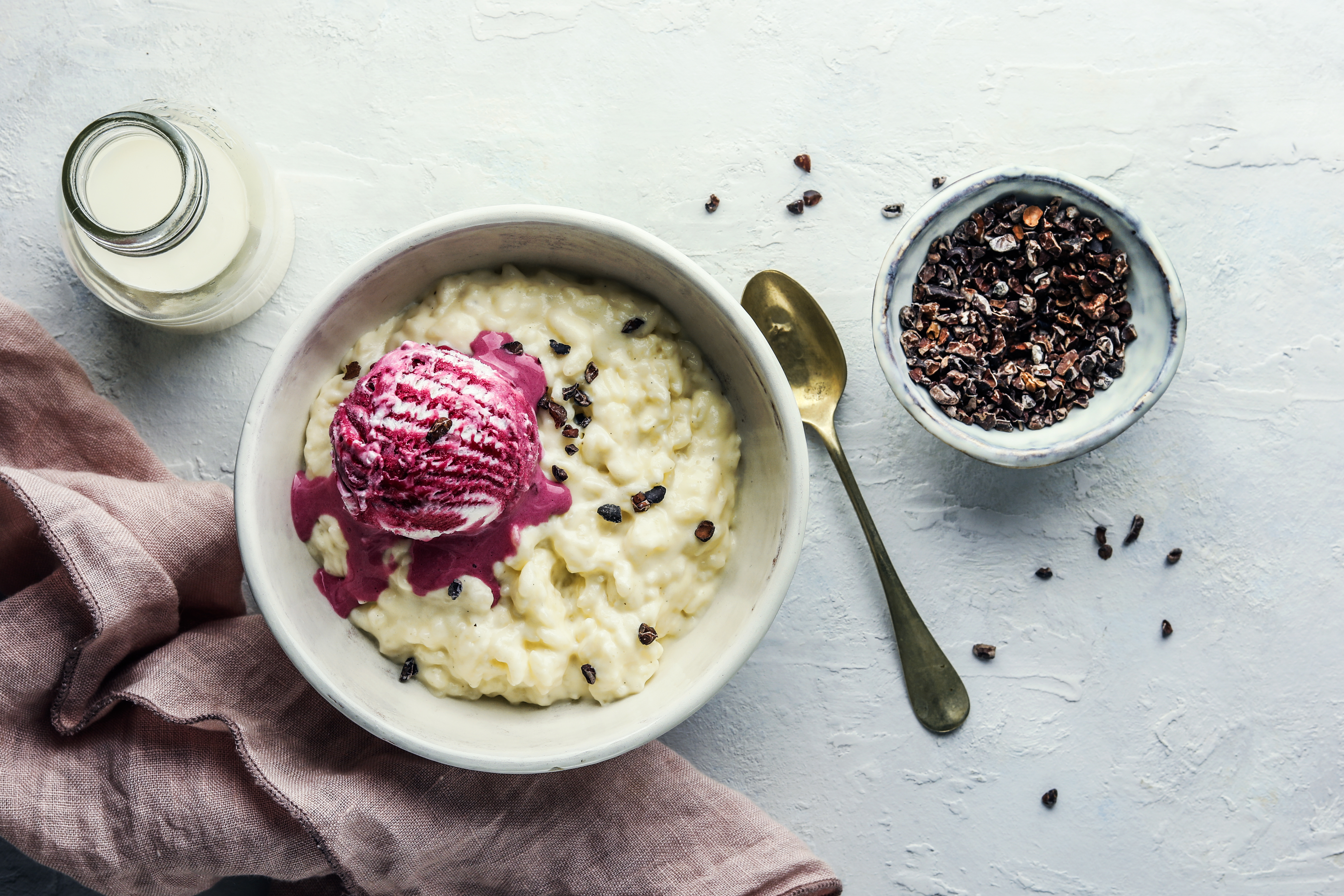 Amarena Kirsch auf Vanille Milchreis